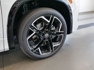 2026 Volkswagen Tiguan 2.0T SEL R-Line