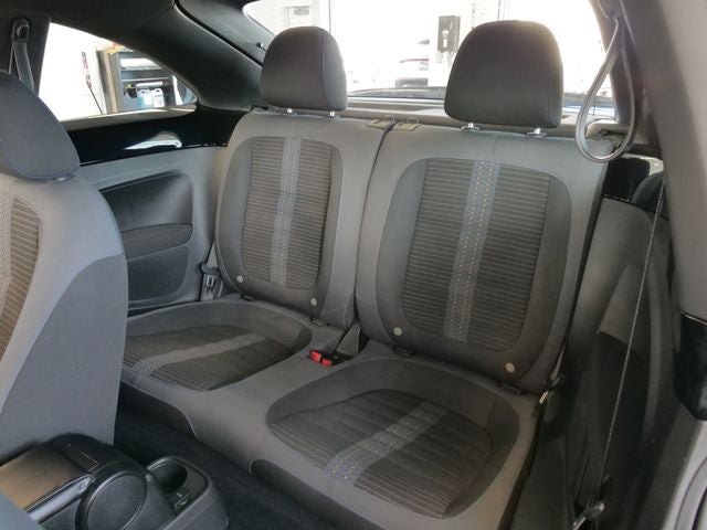 2013 Volkswagen Beetle 2.0 TSi