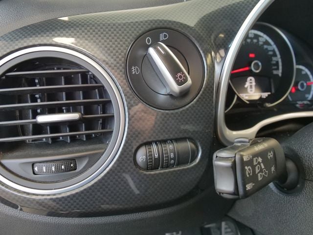 2013 Volkswagen Beetle 2.0 TSi