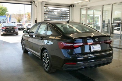 2025 Volkswagen Jetta 1.5T SE