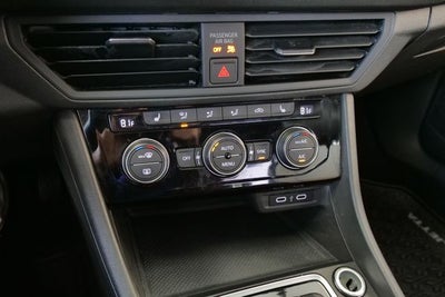 2021 Volkswagen Jetta R-Line