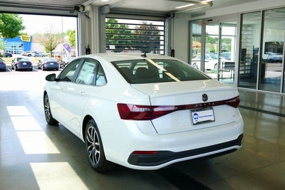 2025 Volkswagen Jetta 1.5T SE