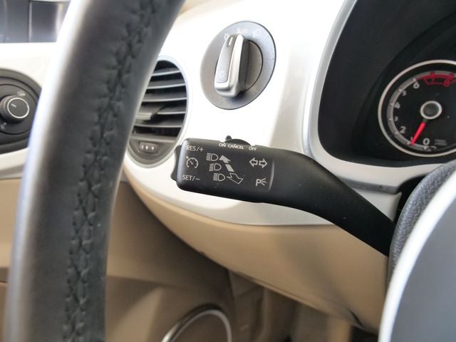 2019 Volkswagen Beetle 2.0T SE