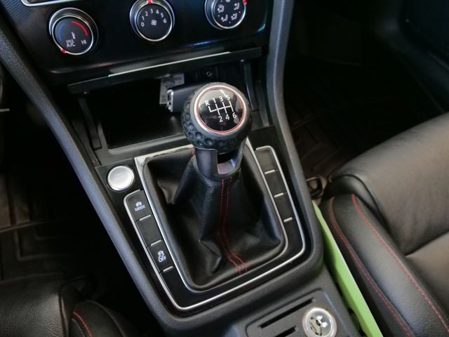 2016 Volkswagen Golf GTI S