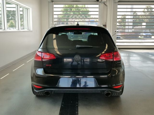 2016 Volkswagen Golf GTI S