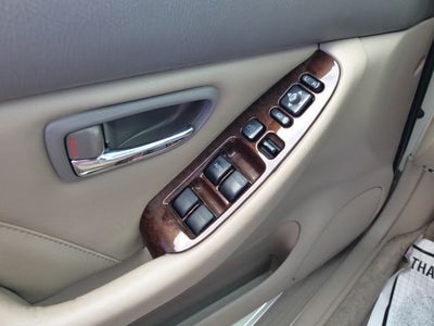 2000 Subaru Outback 2.5 Limited