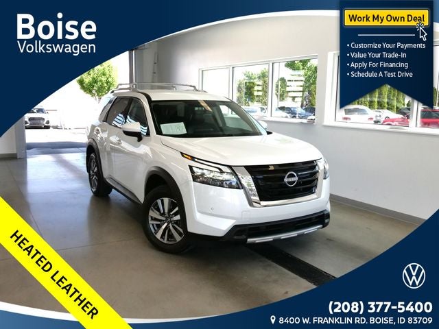2025 Nissan Pathfinder SL
