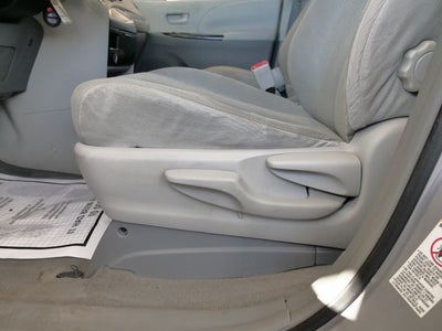 2011 Toyota Sienna Base