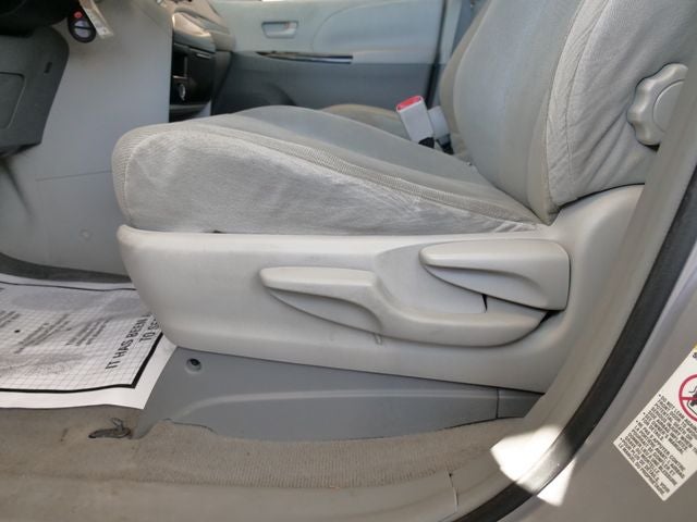 2011 Toyota Sienna Base