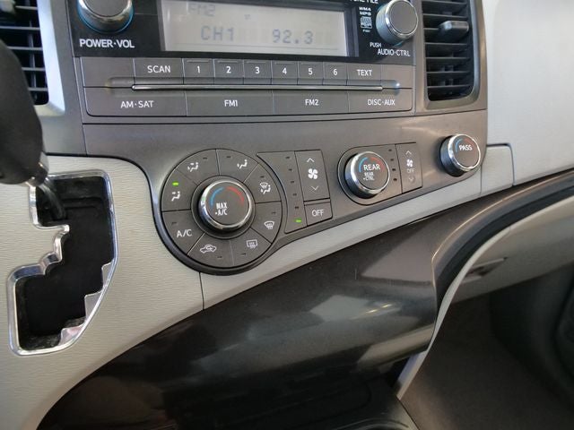 2011 Toyota Sienna Base