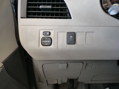 2011 Toyota Sienna Base