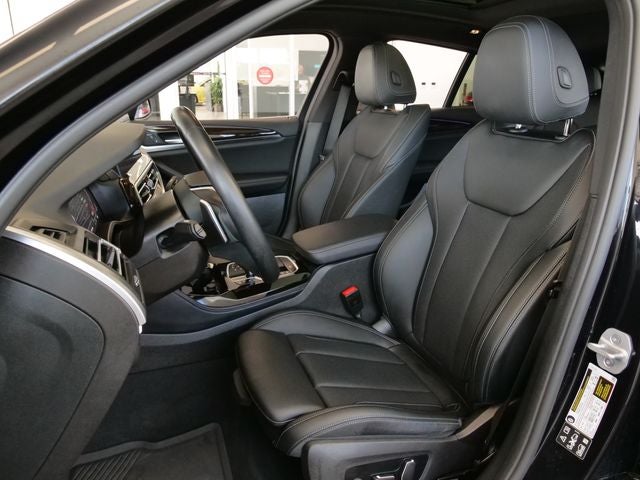 2024 BMW X4 xDrive30i