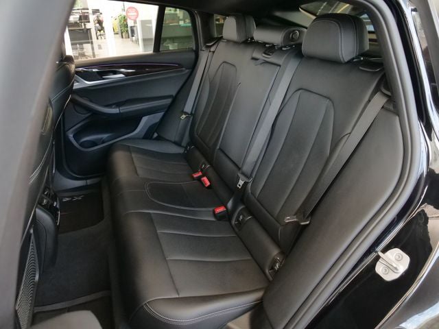 2024 BMW X4 xDrive30i