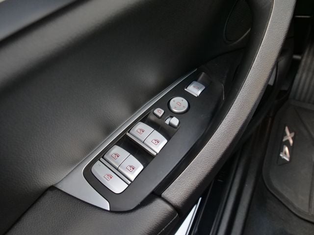 2024 BMW X4 xDrive30i