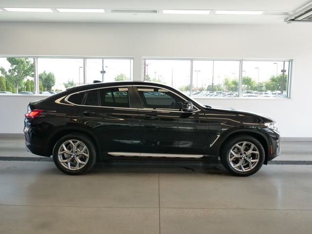 2024 BMW X4 xDrive30i