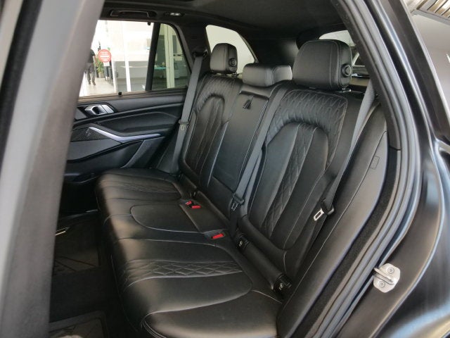 2024 BMW X5 M60i