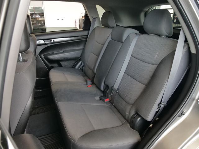 2011 Kia Sorento LX