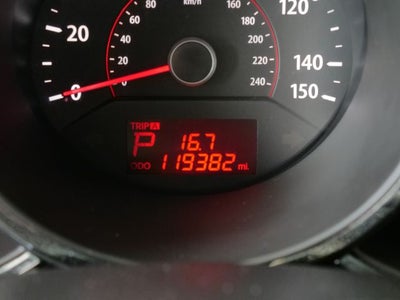 2011 Kia Sorento LX