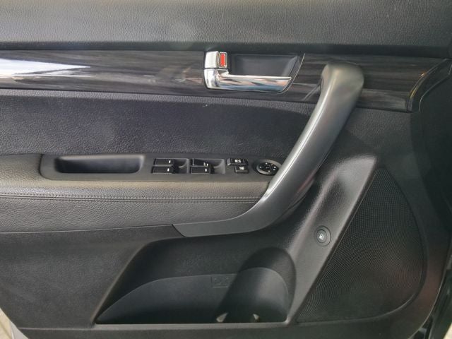 2011 Kia Sorento LX
