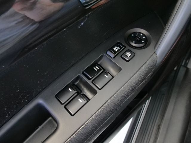 2011 Kia Sorento LX