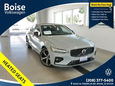 2024 Volvo S60 B5 Core Dark Theme