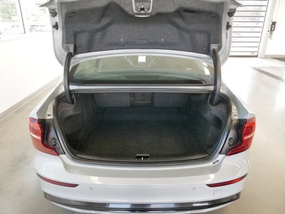 2024 Volvo S60 B5 Core Dark Theme