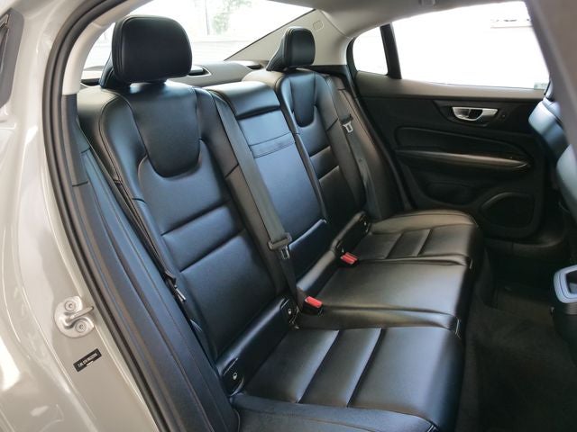 2024 Volvo S60 B5 Core Dark Theme