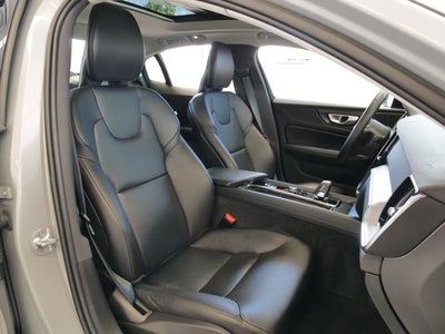 2024 Volvo S60 B5 Core Dark Theme
