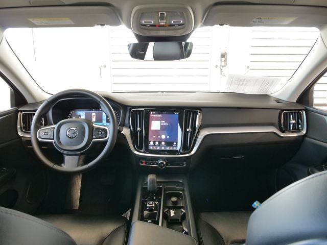 2024 Volvo S60 B5 Core Dark Theme