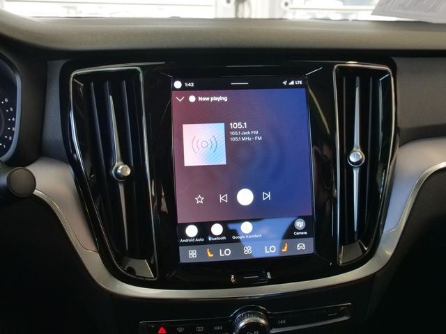 2024 Volvo S60 B5 Core Dark Theme