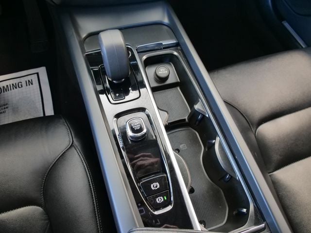 2024 Volvo S60 B5 Core Dark Theme