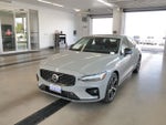2024 Volvo S60 B5 Core Dark Theme