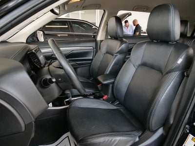 2020 Mitsubishi Outlander ES