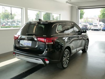 2020 Mitsubishi Outlander ES