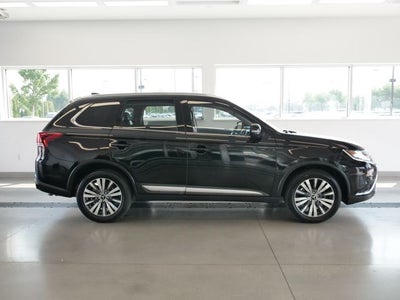 2020 Mitsubishi Outlander ES