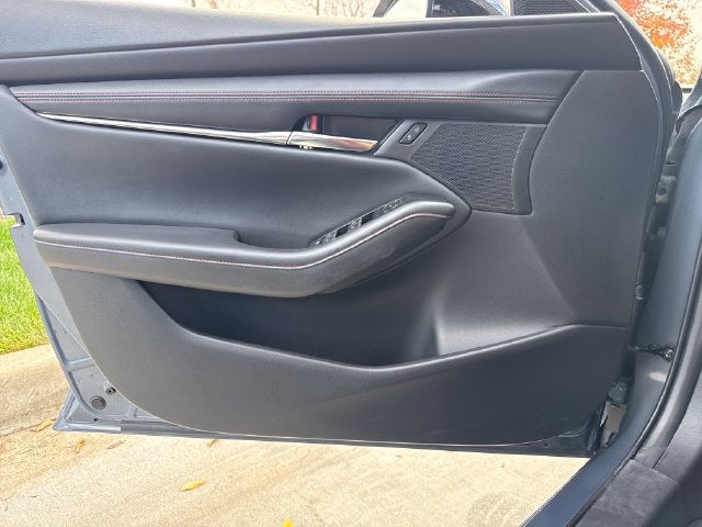 2024 Mazda Mazda3 2.5 S Carbon Edition