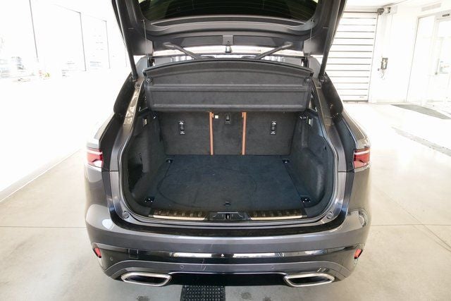 2024 Jaguar F-PACE P400 R-Dynamic S