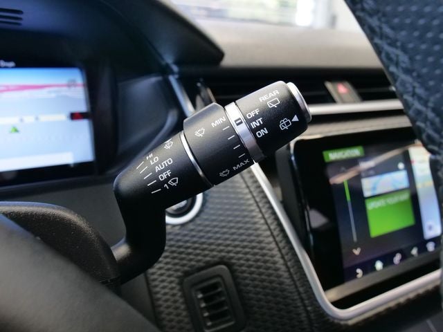 2018 Land Rover Range Rover Velar SE R-Dynamic