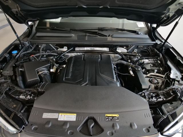 2025 Audi Q5 2.0T Premium quattro