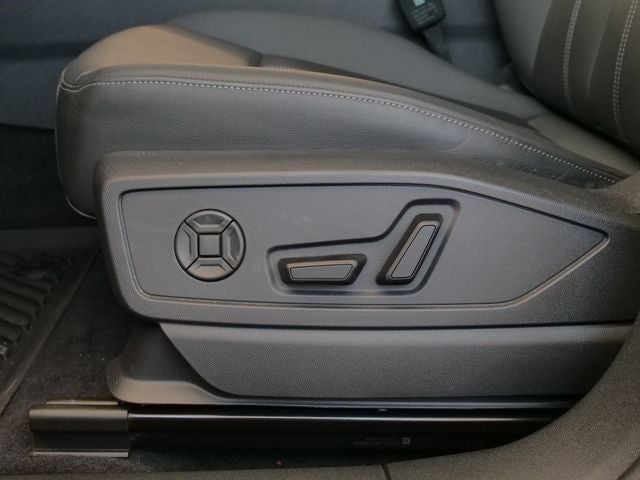 2025 Audi Q5 2.0T Premium quattro