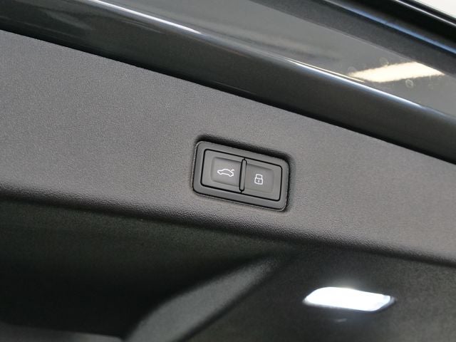 2025 Audi Q5 2.0T Premium quattro