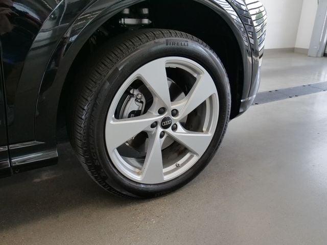 2025 Audi Q5 2.0T Premium Plus quattro