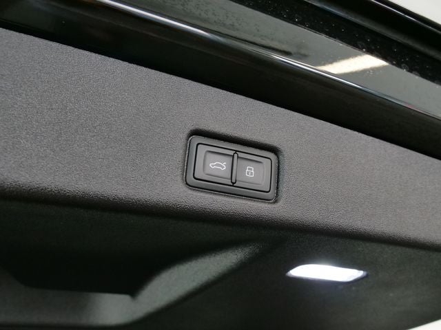 2025 Audi Q5 2.0T Prestige quattro