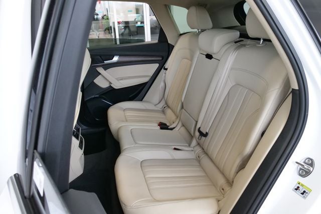 2023 Audi Q5 40 Premium quattro