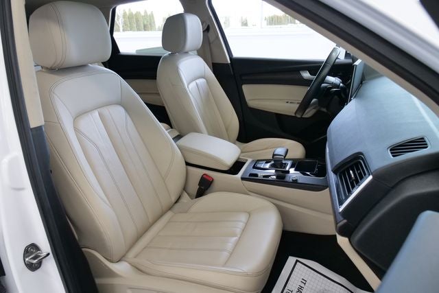 2023 Audi Q5 40 Premium quattro