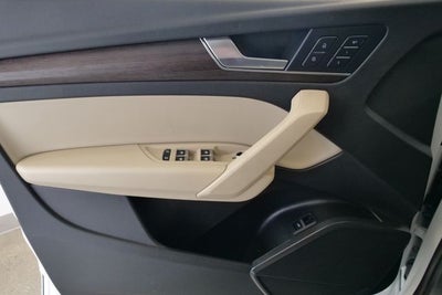 2023 Audi Q5 40 Premium quattro