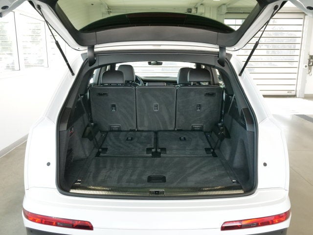 2023 Audi Q7 45 Premium quattro