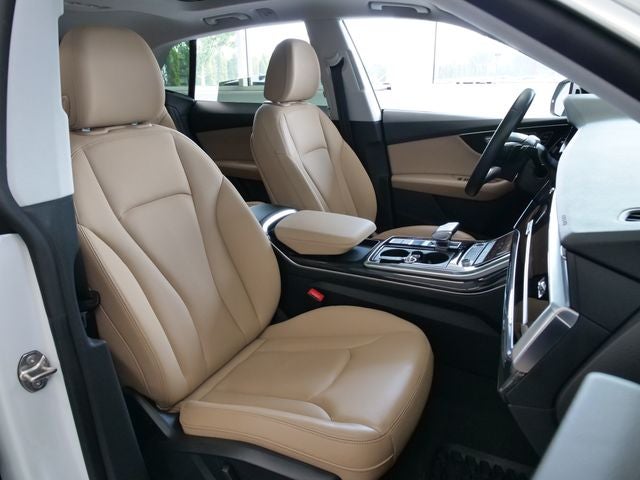 2022 Audi Q8 55 Premium quattro