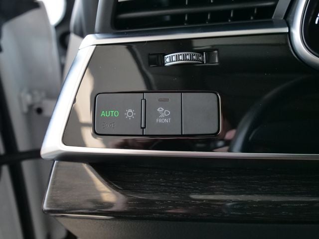 2022 Audi Q8 55 Premium quattro