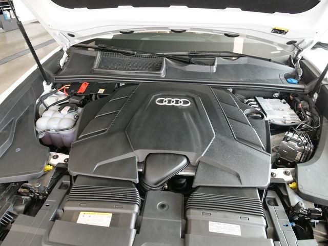 2022 Audi Q8 55 Premium quattro